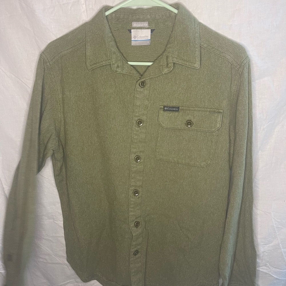 Columbia Olive Casual Button Down Shirt